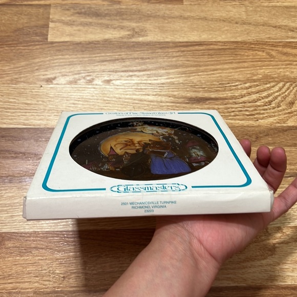 Glassmasters Decorative Stained Glass Window Sun Catcher/Cat Design - Picture 12 of 16